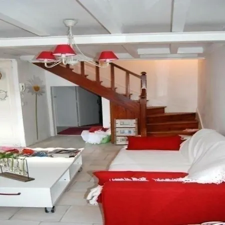 Hébergement de vacances House Royan: Charmante Maison De Ville *