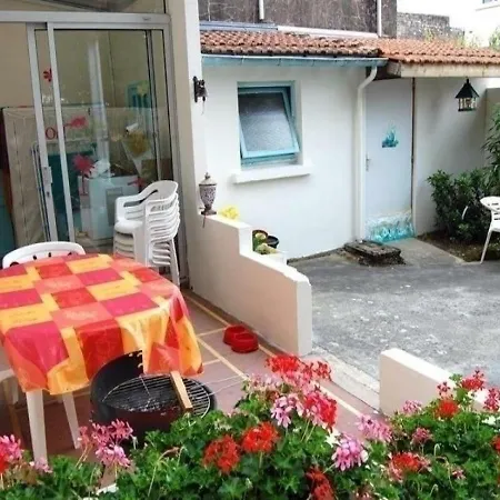 Hébergement de vacances House Royan: Charmante Maison De Ville *